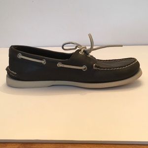 Men’s Authentic Original Sperry Leather BoatShoes